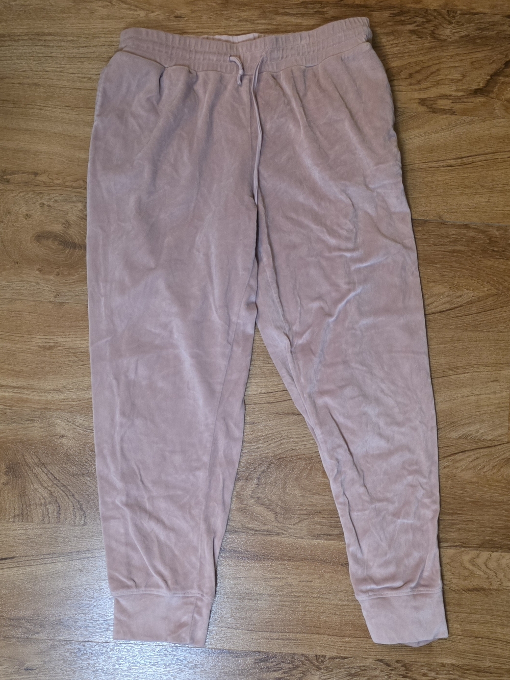 American Eagle Pink Velour Short Sweatpants
